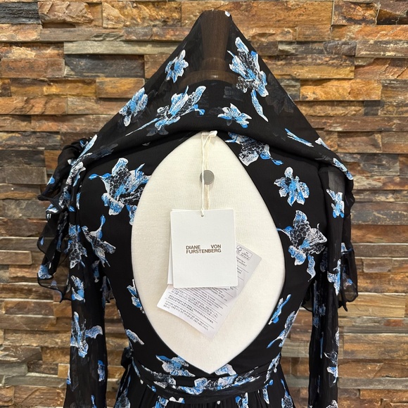 DVF Martina Long Sleeve Ruffle Wrap Dress Floral Orchid Rain Size XS - Picture 7 of 8